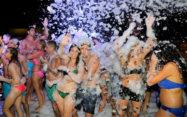 Lebanon Largest FOAM Party 3 (2)